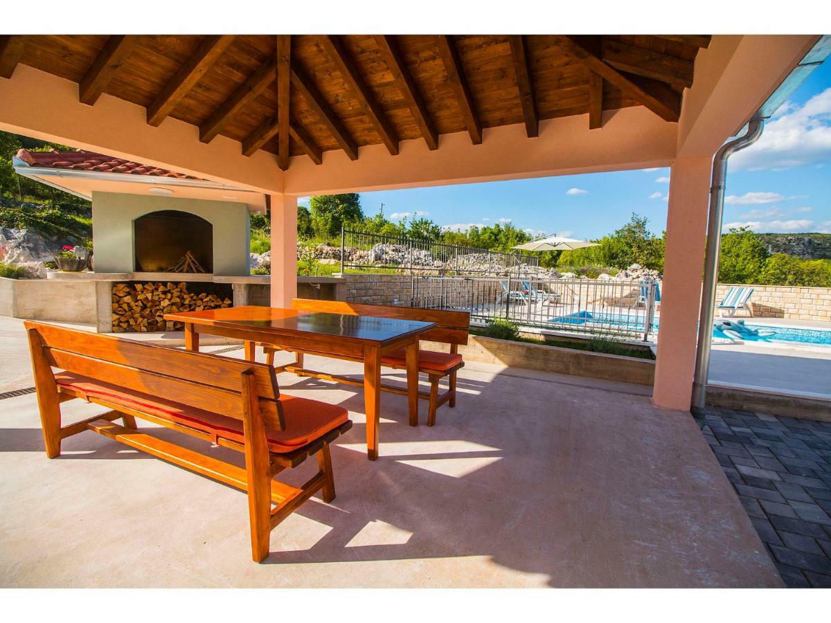 Villa Katja Omiš Eksteriør billede
