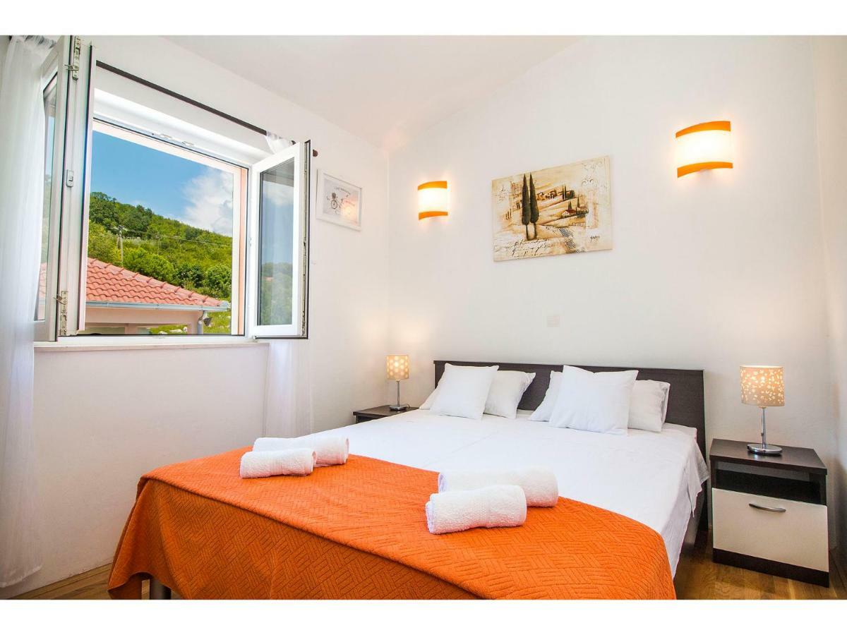Villa Katja Omiš Eksteriør billede