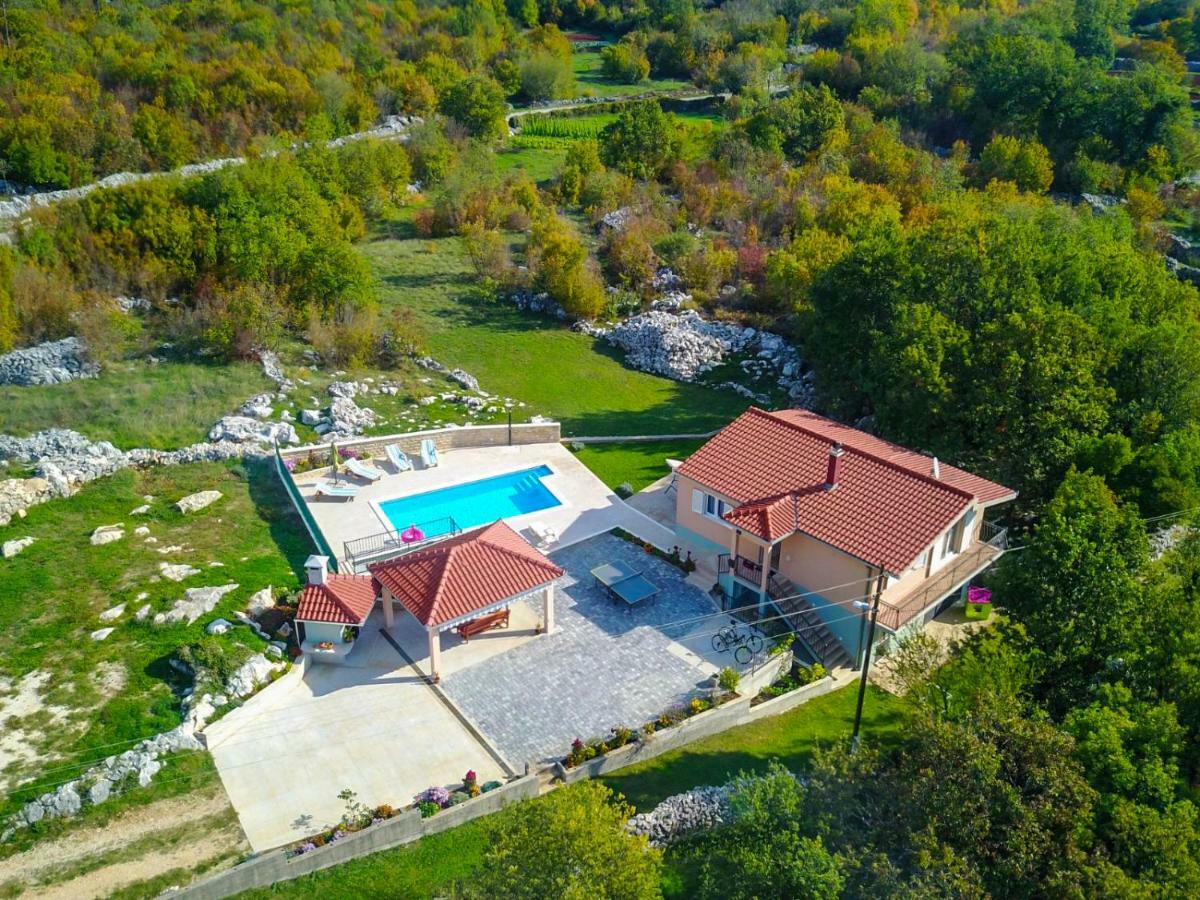 Villa Katja Omiš Eksteriør billede