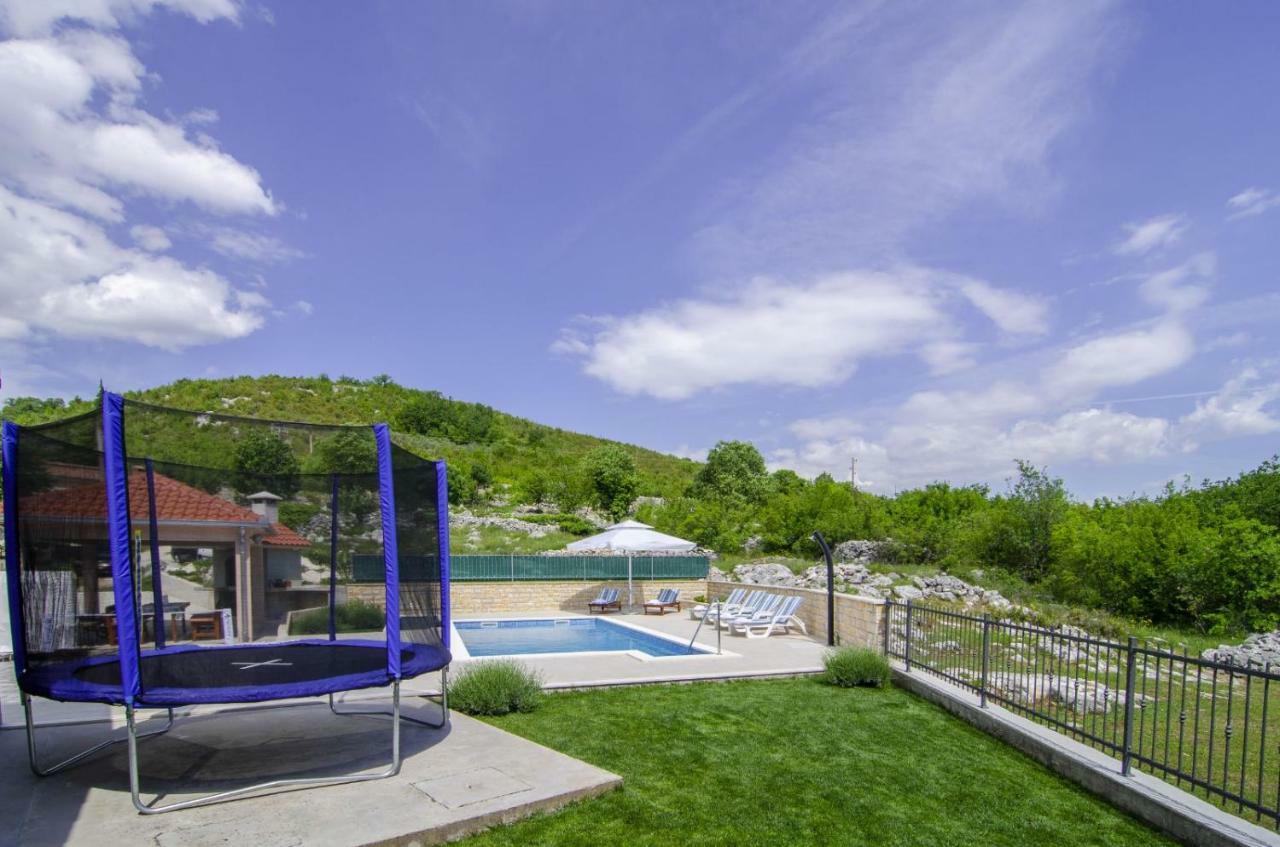 Villa Katja Omiš Eksteriør billede