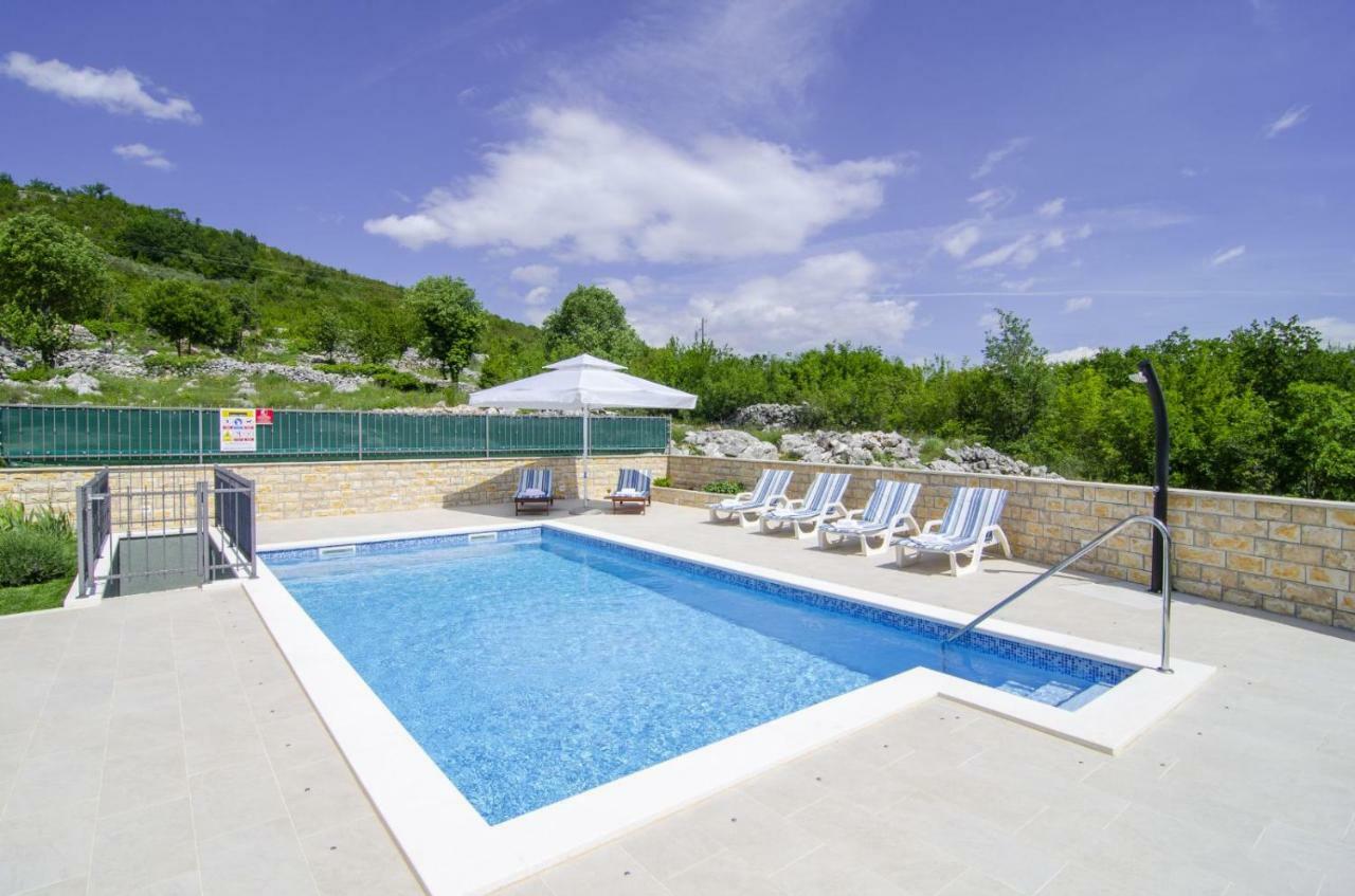 Villa Katja Omiš Eksteriør billede